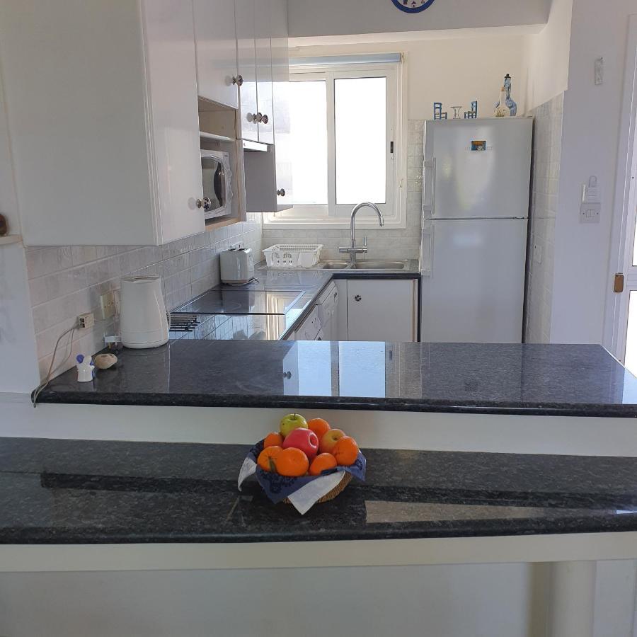 Latchi Ithaki, 2 Bedroom Penthouse Dış mekan fotoğraf