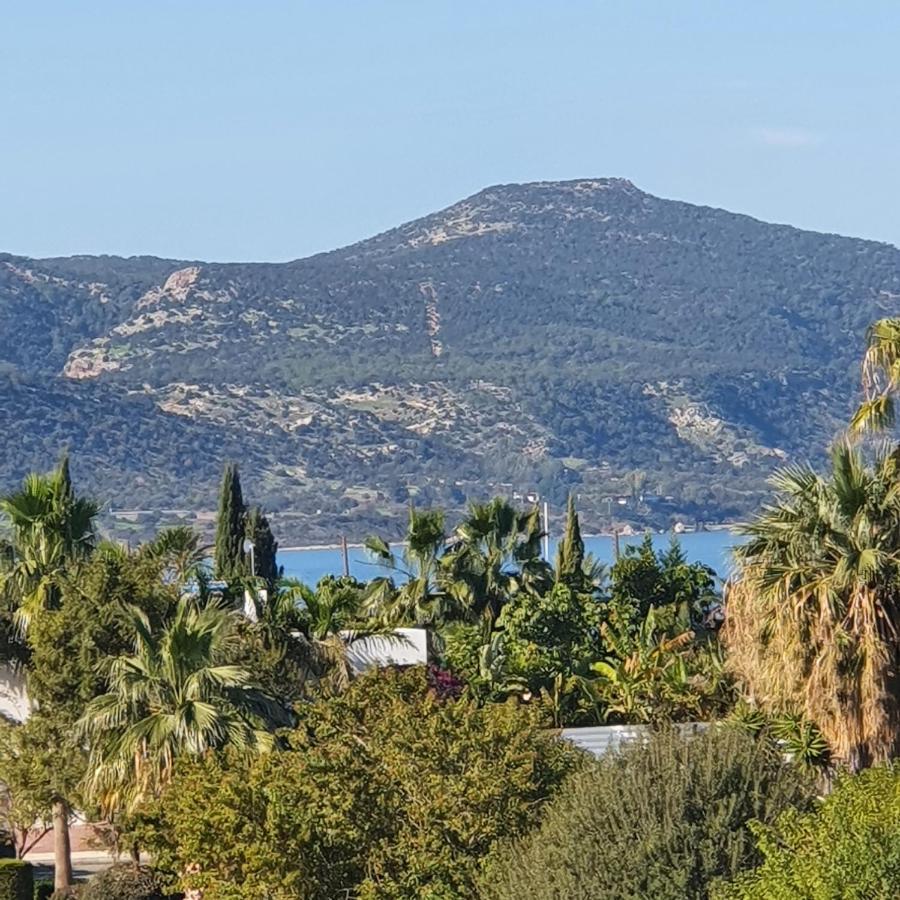 Latchi Ithaki, 2 Bedroom Penthouse Dış mekan fotoğraf